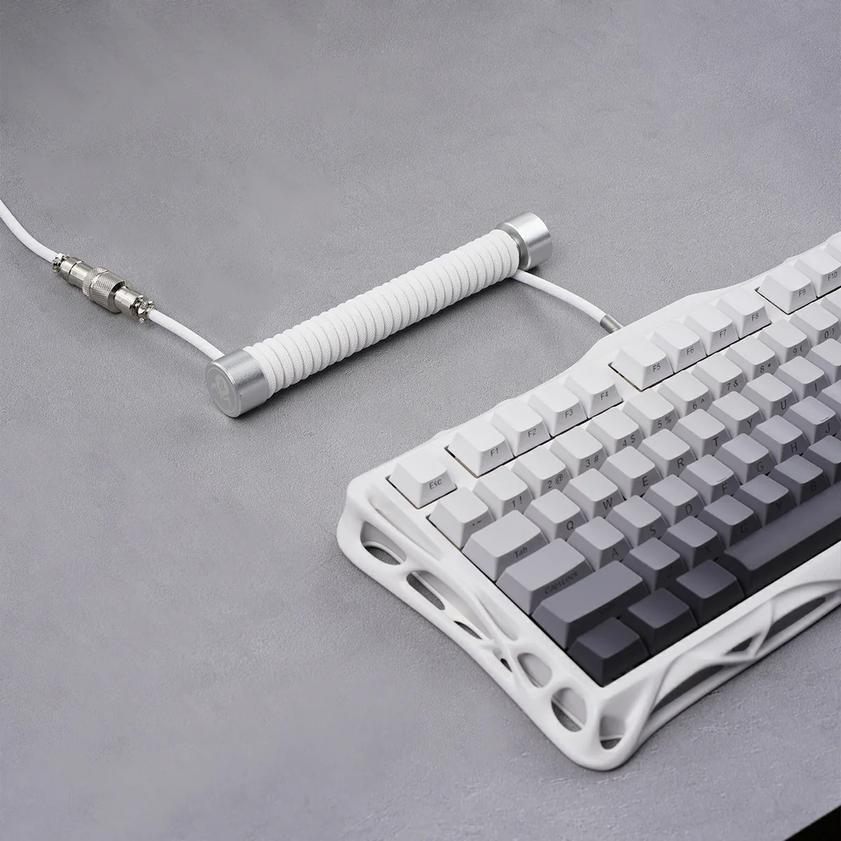 GravaStar Coiled Aviator USB Cable - Image 4